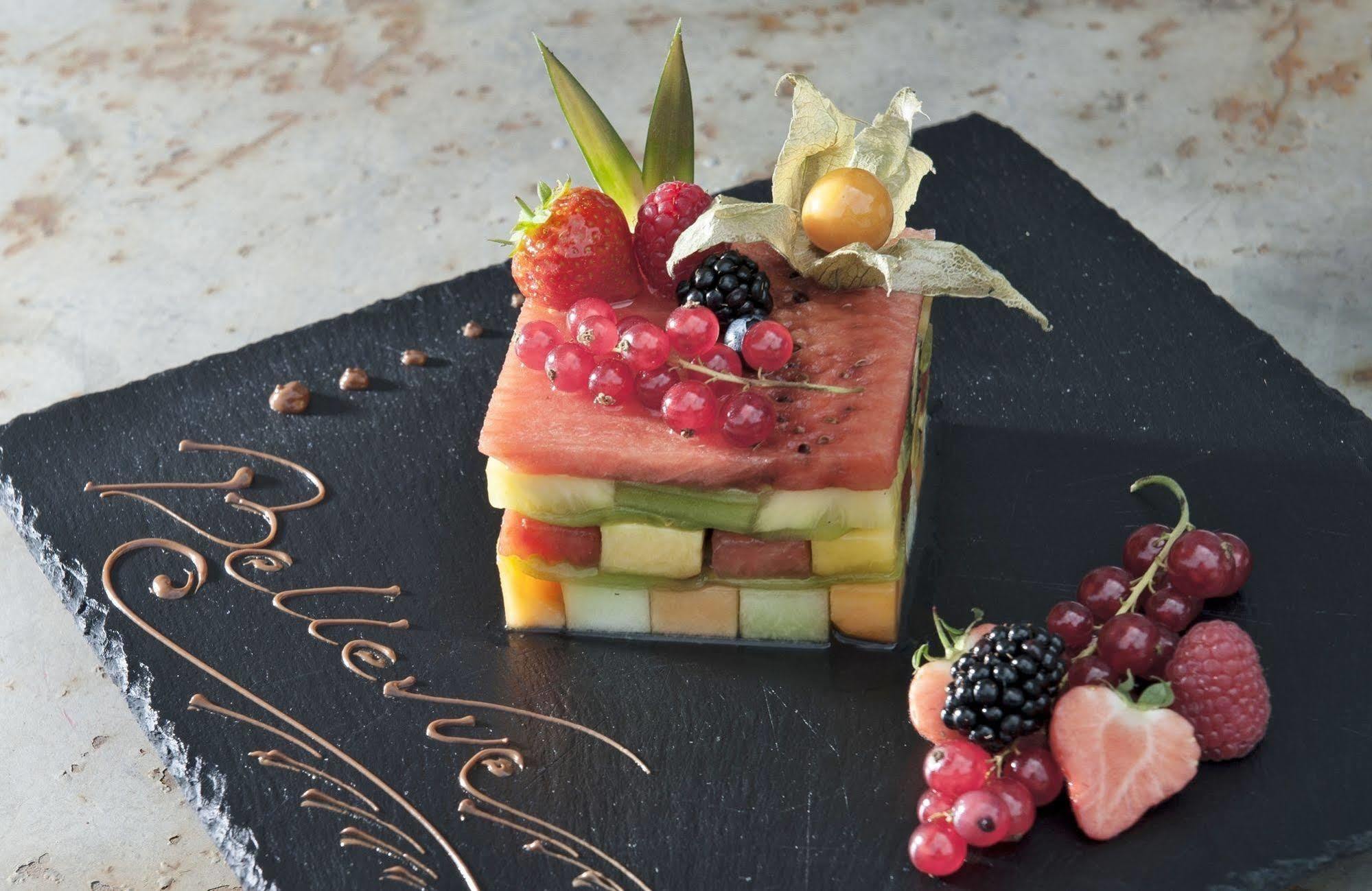 Bellevue Le Rocheray Hotel
